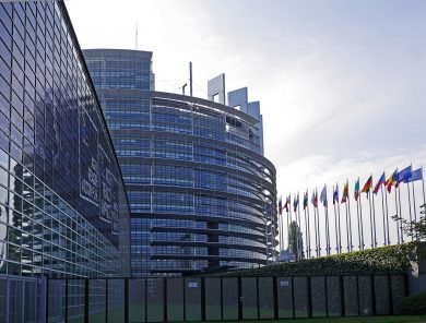 Európski ministri zachránili regulované ceny energií.